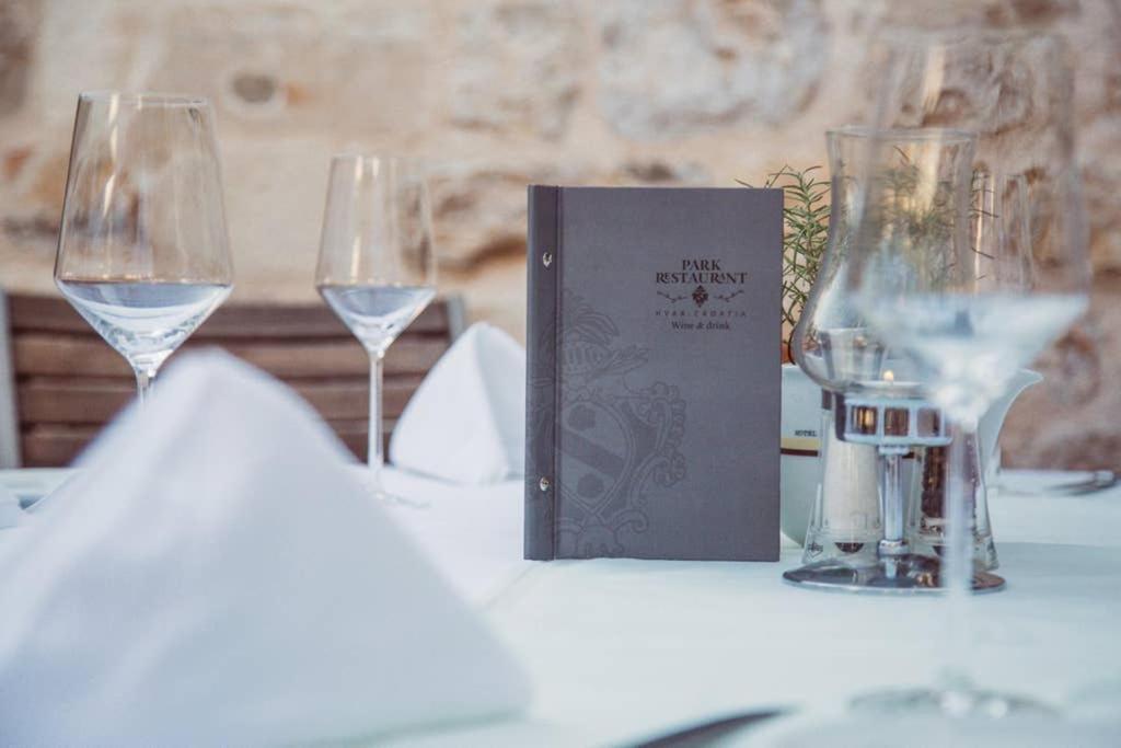 Boutique Old Town House Karkovich Villa Đảo Hvar Ngoại thất bức ảnh